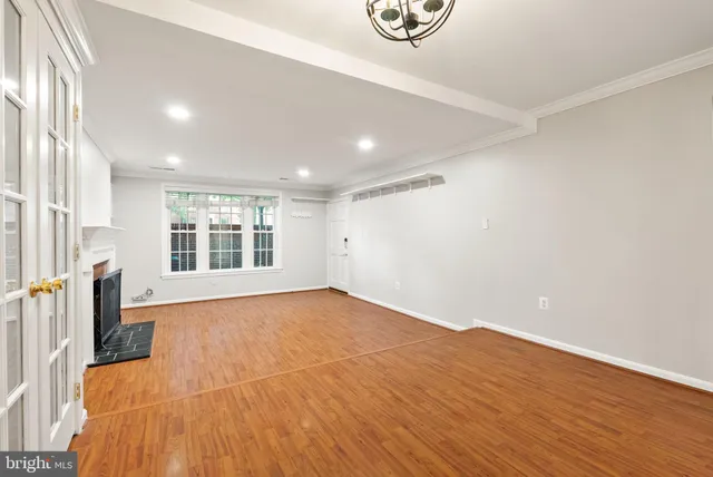 $3,500 | 1956 North Cleveland Street, Unit 1, Arlington, VA 22201