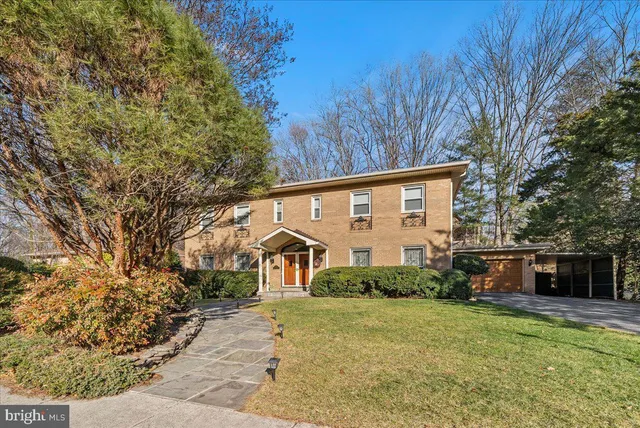 $1,667,500 | 4113 North River Street, McLean, VA 22101