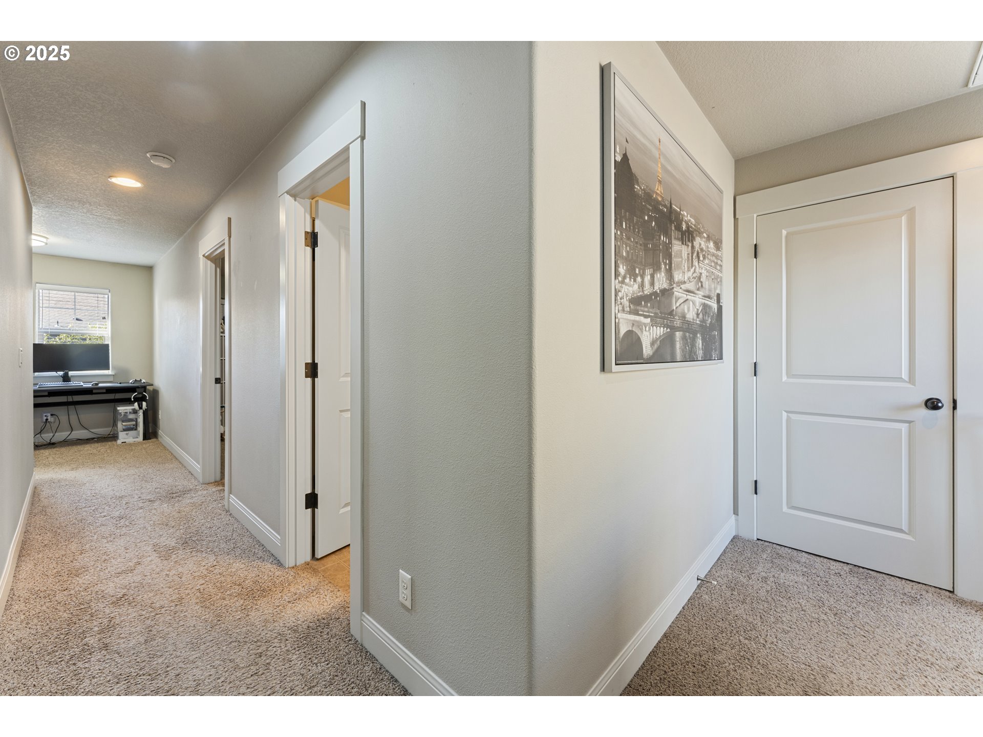 3118 Southwest 197th Avenue Beaverton, OR 97003 - Photo 13 of 29