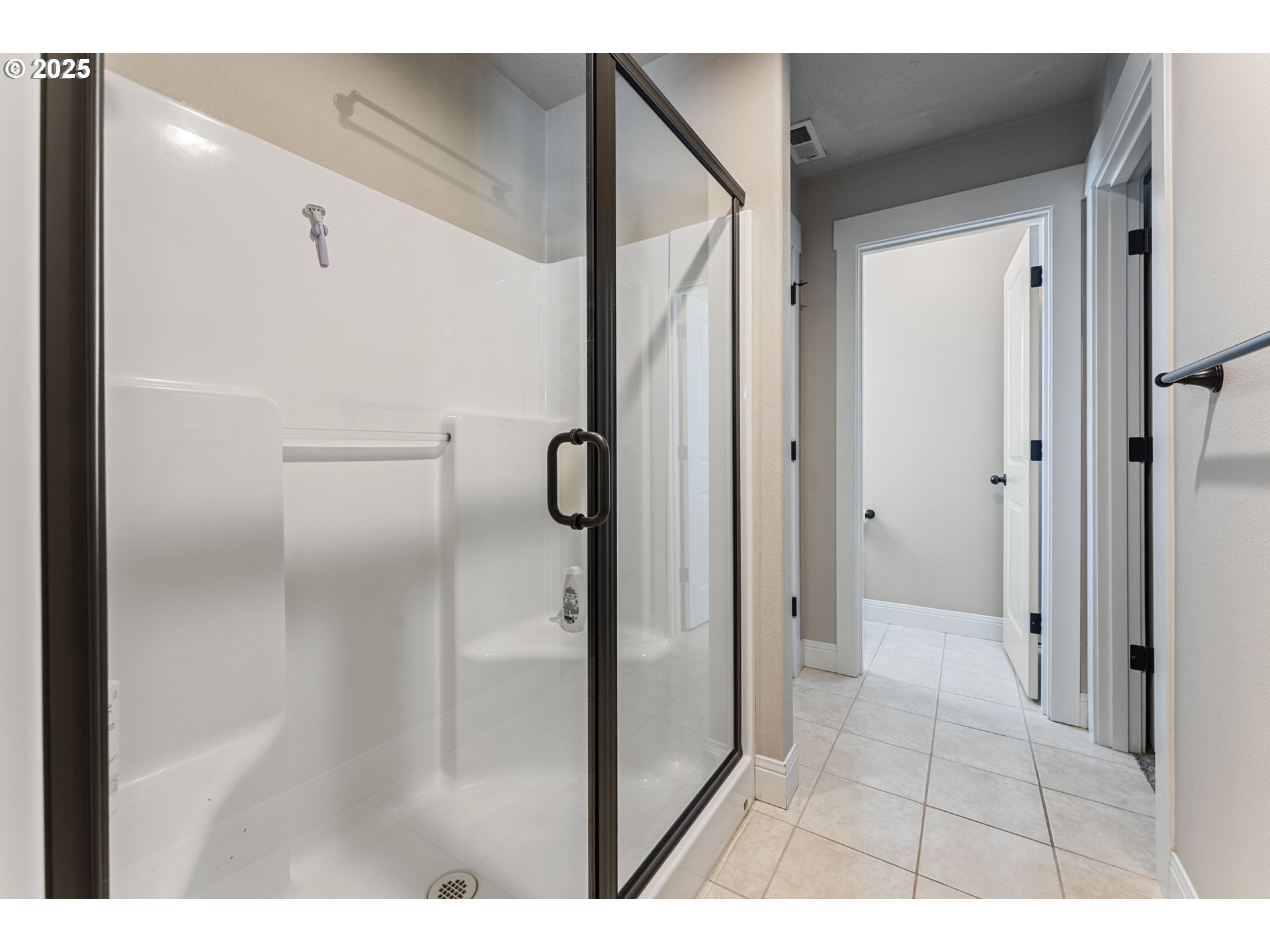 3118 Southwest 197th Avenue Beaverton, OR 97003 - Photo 18 of 29