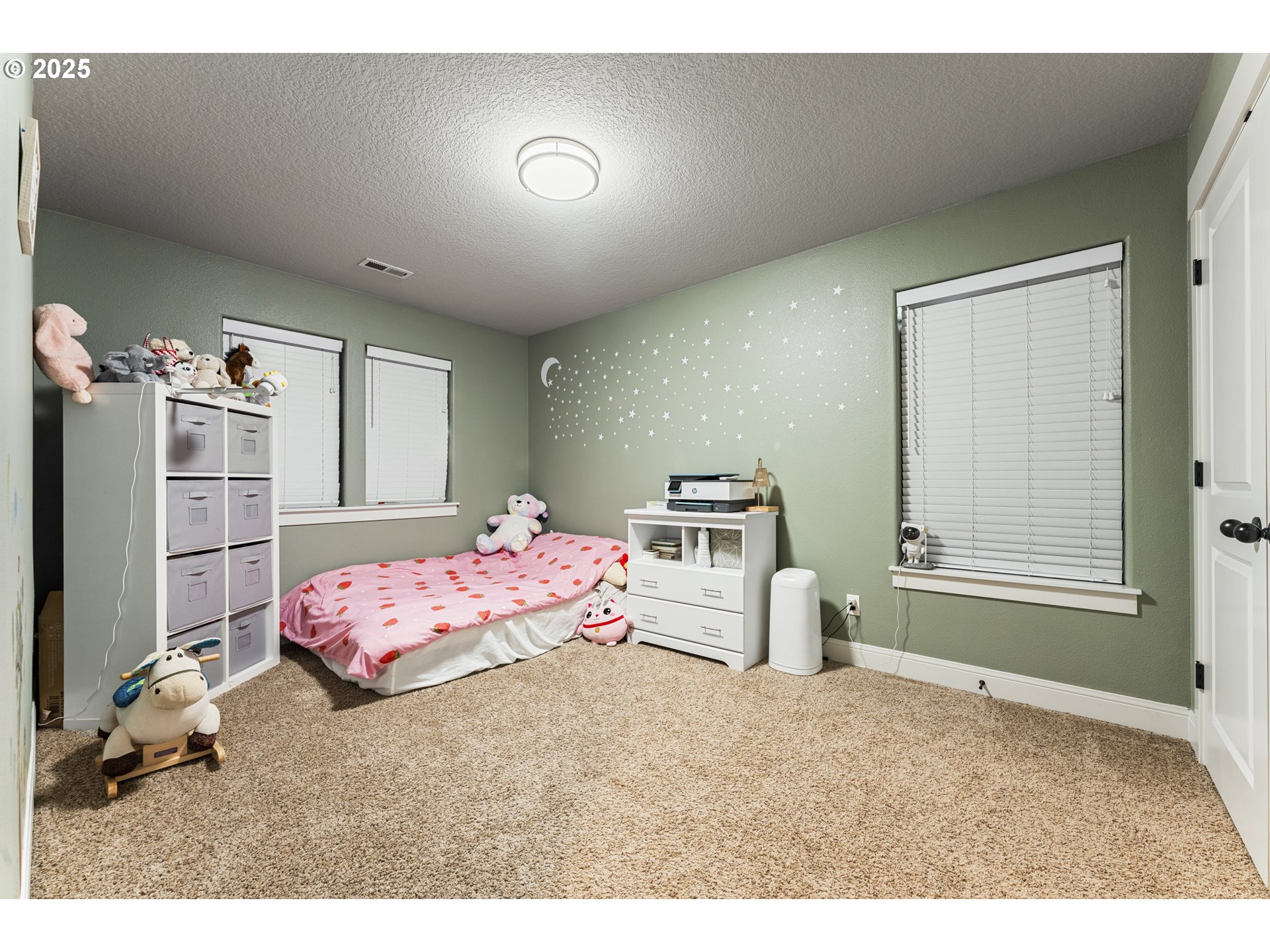 3118 Southwest 197th Avenue Beaverton, OR 97003 - Photo 23 of 29