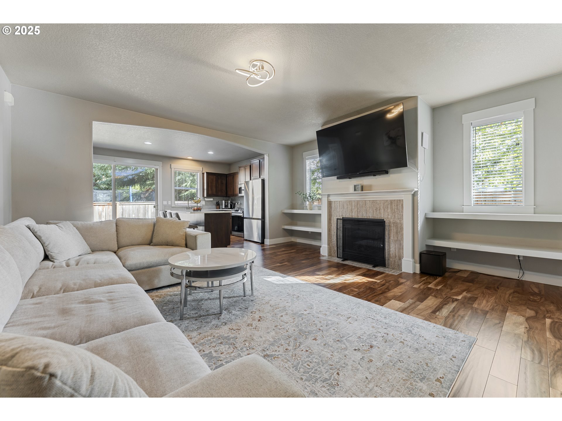 3118 Southwest 197th Avenue Beaverton, OR 97003 - Photo 6 of 29