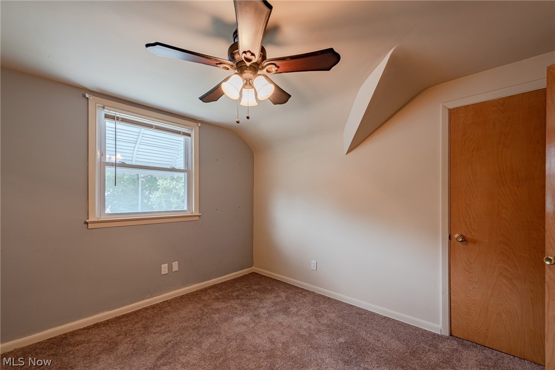 4145 Stonehaven Road Cleveland, OH 44121 - Photo 24 of 32