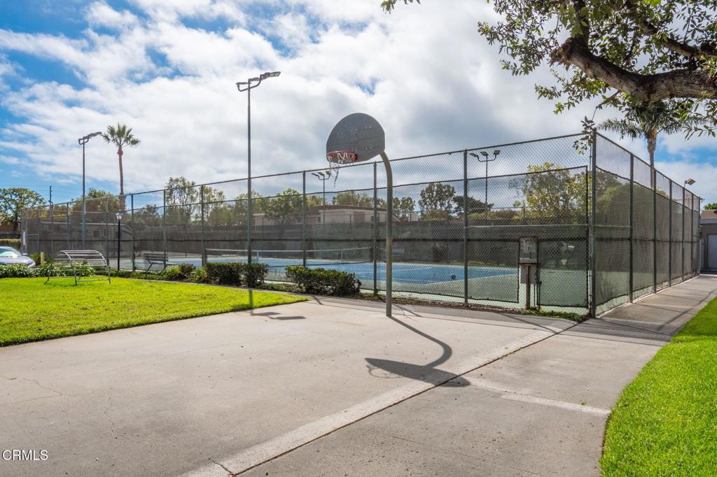 3610 Isle Way Oxnard, CA 93035 - Photo 25 of 25 a view of a basketball court