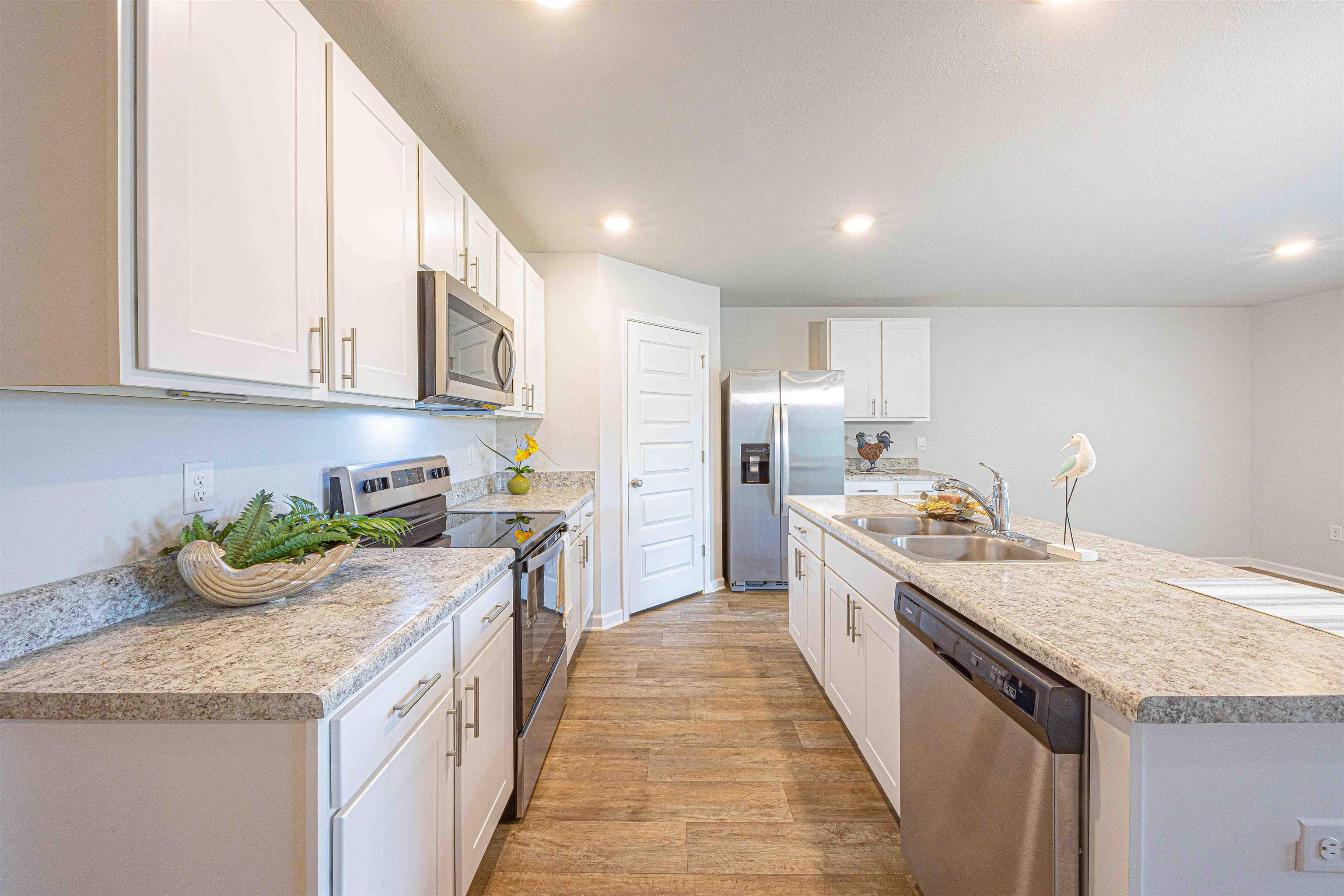 14466 Cavendish Drive Foley, AL 36535 - Photo 9 of 25 Kitchen