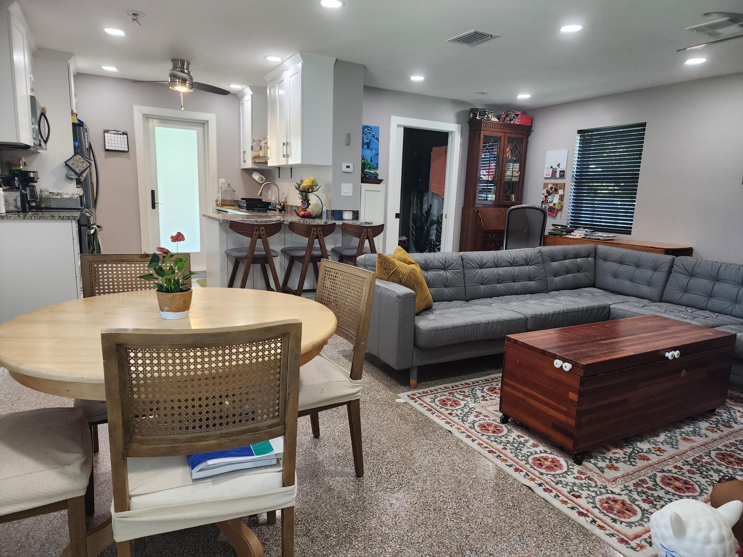 5233 Madison Road Delray Beach, FL 33484 - Photo 3 of 11 20231018_141840