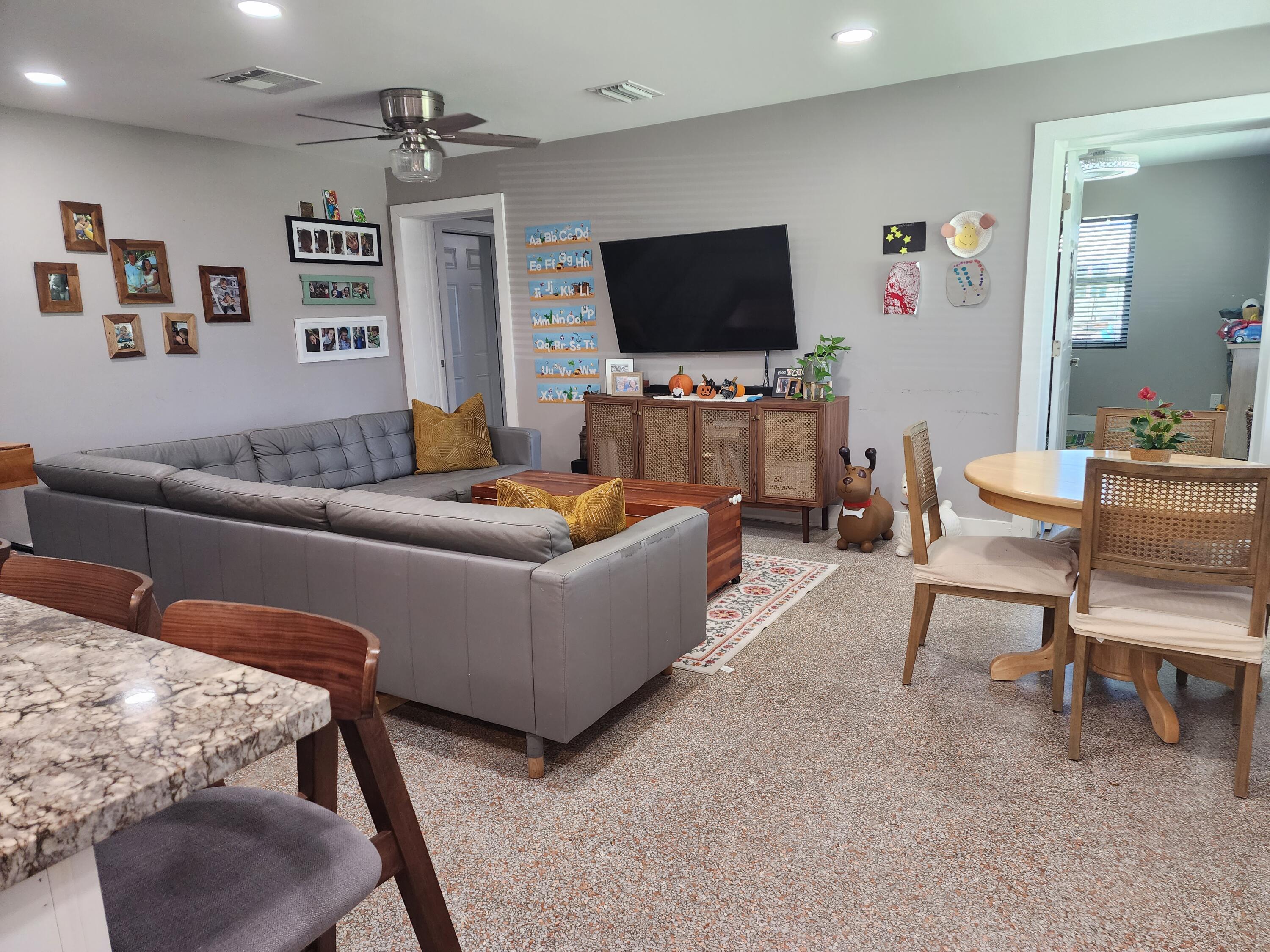 5233 Madison Road Delray Beach, FL 33484 - Photo 4 of 11 20231018_141827