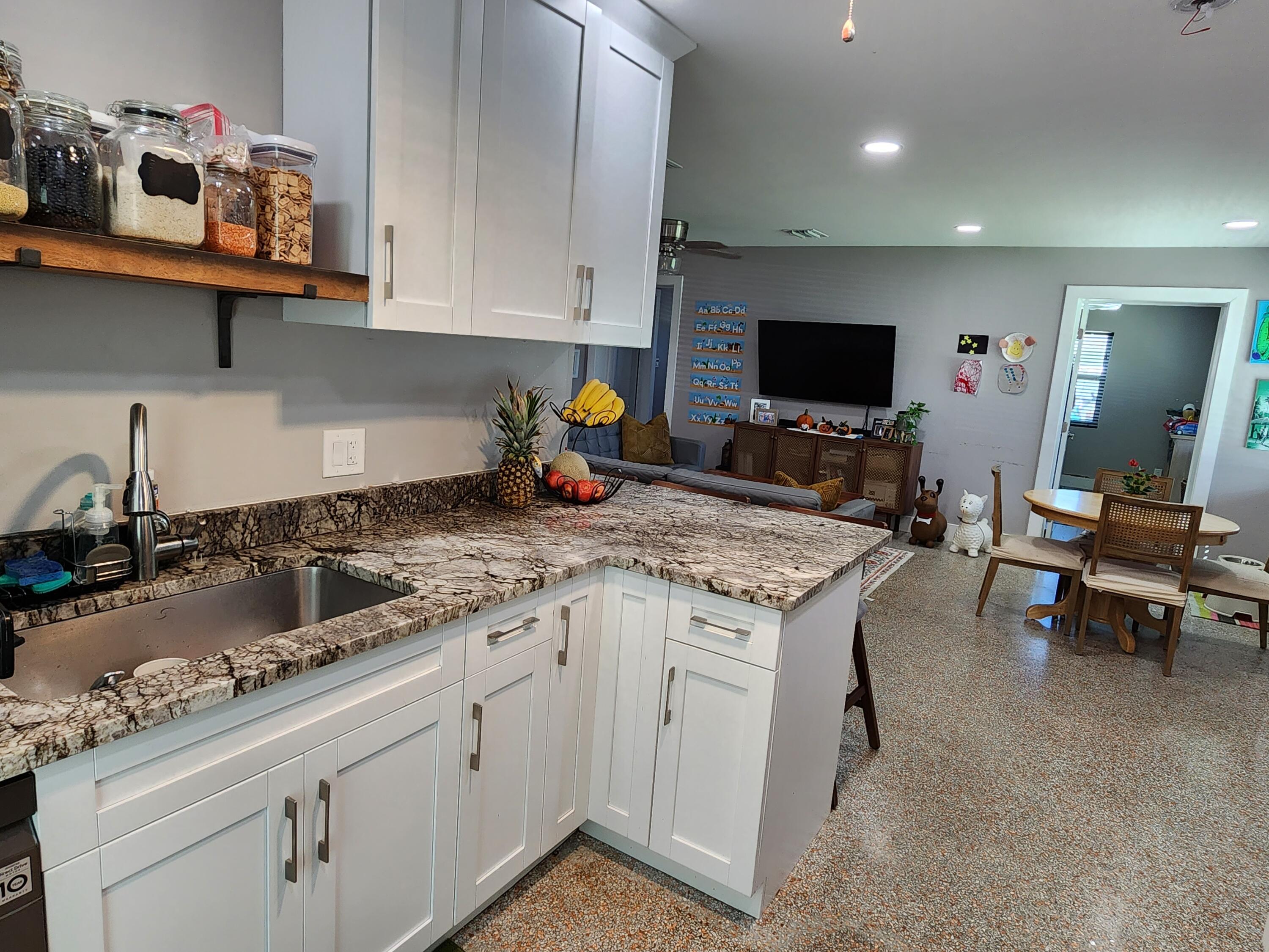 5233 Madison Road Delray Beach, FL 33484 - Photo 6 of 11 20231018_141813