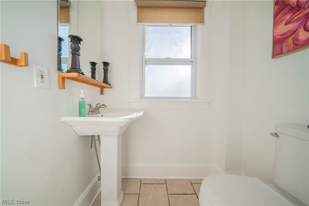 10525 Baltic Road Cleveland, OH 44102 - Photo 13 of 33 Gallery Image 13