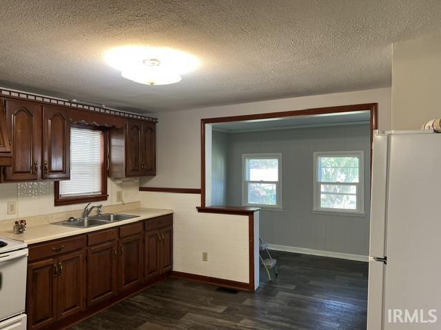 290 North Hillsboro Road New Castle, IN 47362 - Photo 3 of 20 Gallery Image 3