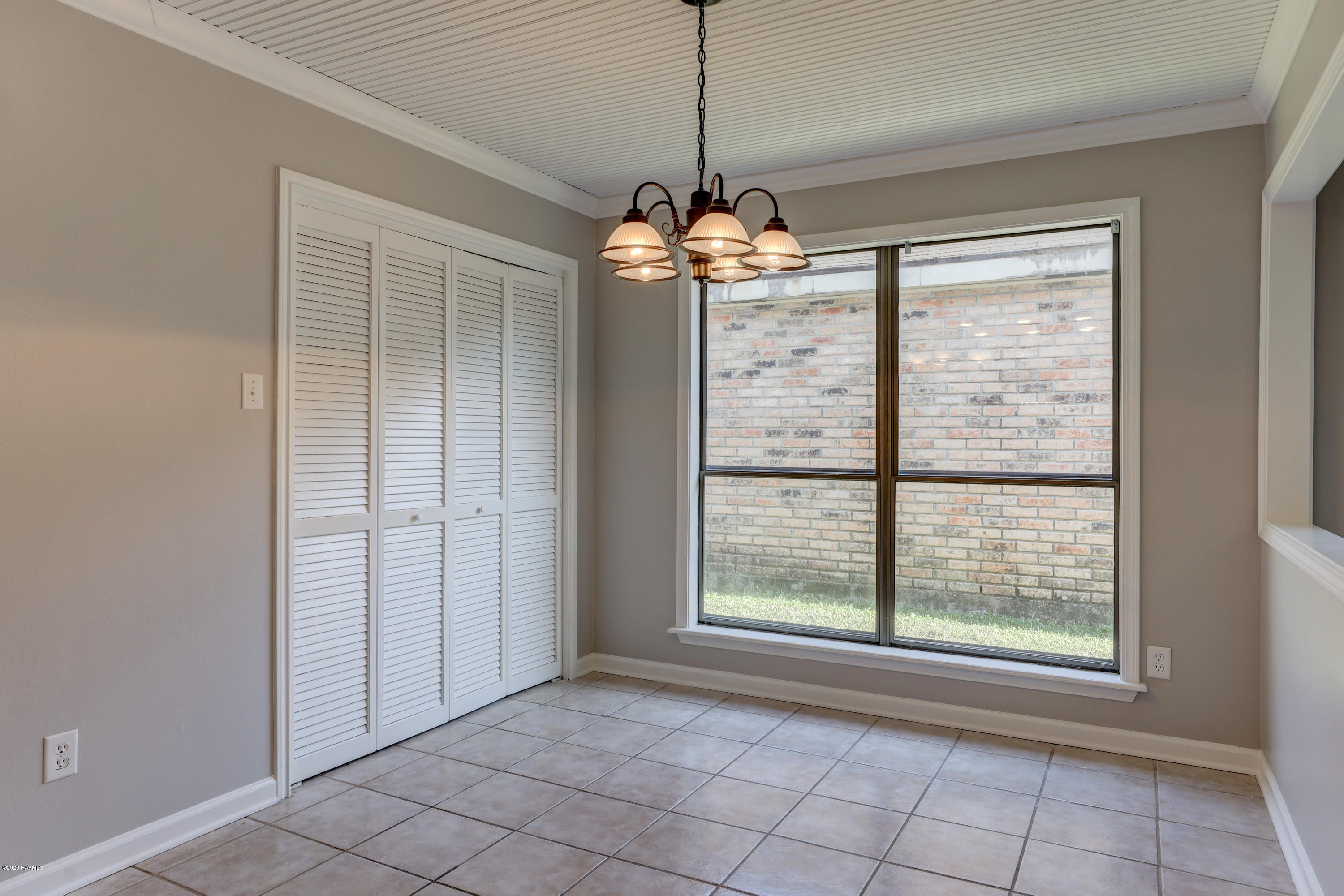 132 A Steiner Road Lafayette, LA 70508 - Photo 8 of 22 132A Steiner-8