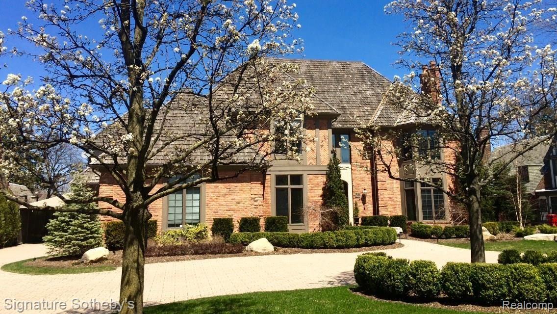 36 Oxford Road Grosse Pointe, MI 48236 - Photo 43 of 43 FullSizeRender (2).jpg