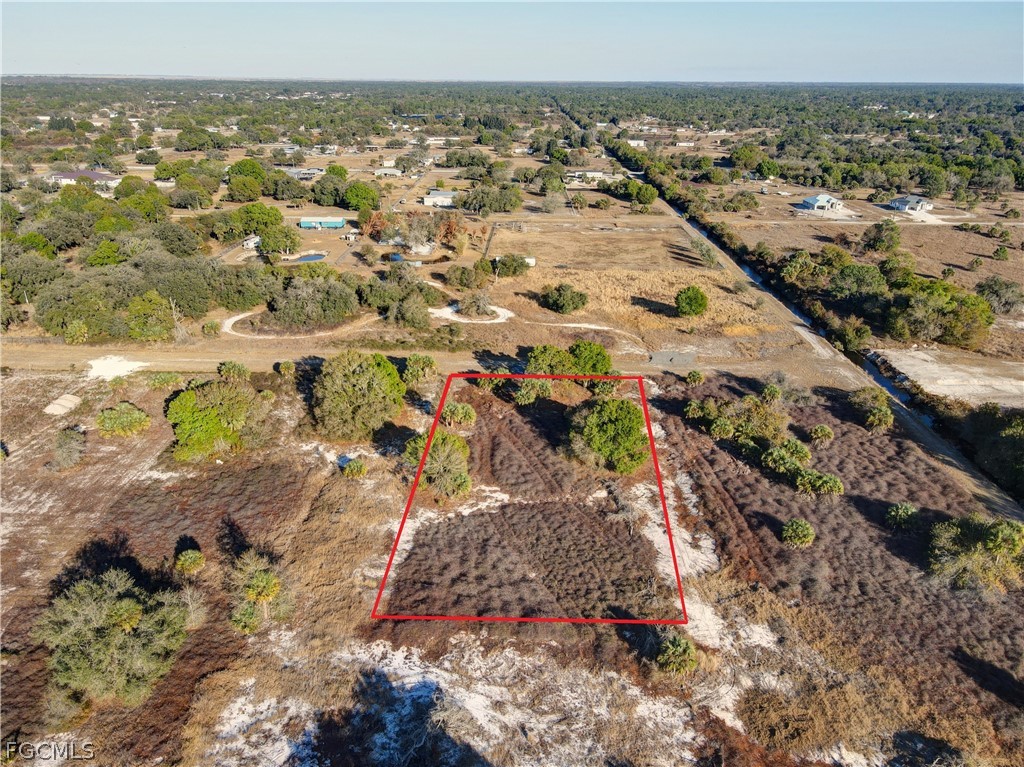420 North Brida Street Clewiston, FL 33440 - Photo 2 of 7 a view of city and ocean