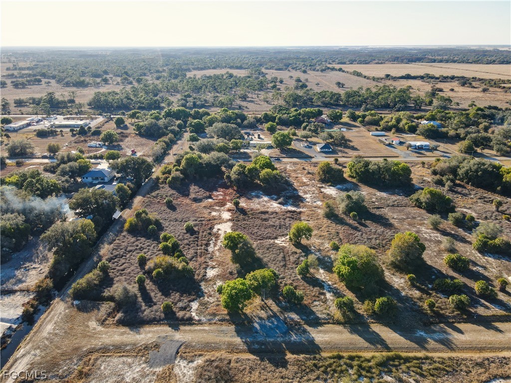 420 North Brida Street Clewiston, FL 33440 - Photo 5 of 7 an aerial view of multiple house