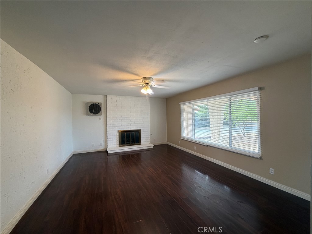 21011 Teton Road Apple Valley, CA 92308 - Photo 3 of 23