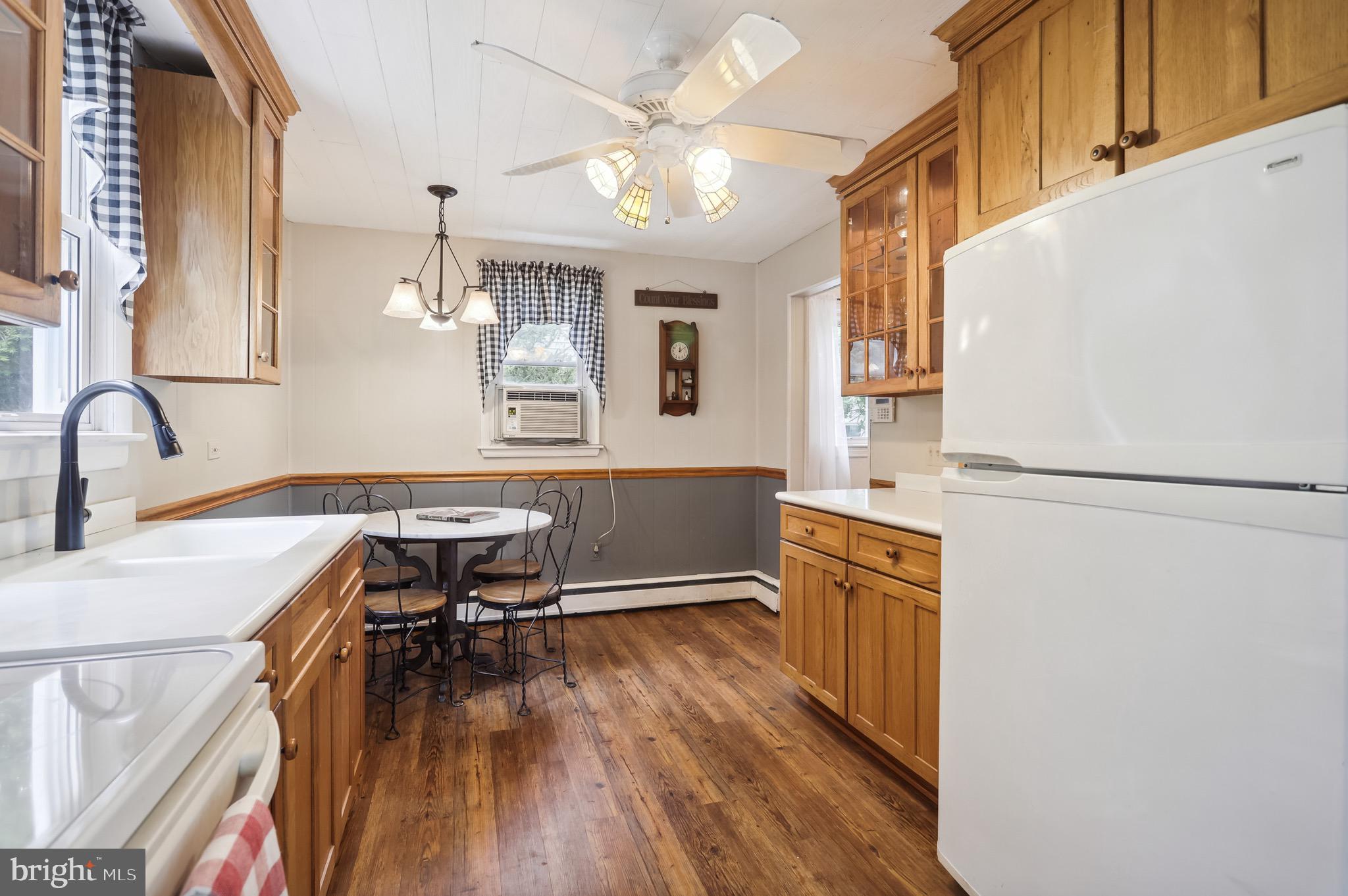 1948 Cedar Road Pasadena, MD 21122 - Photo 24 of 47 Hickory Cabinets