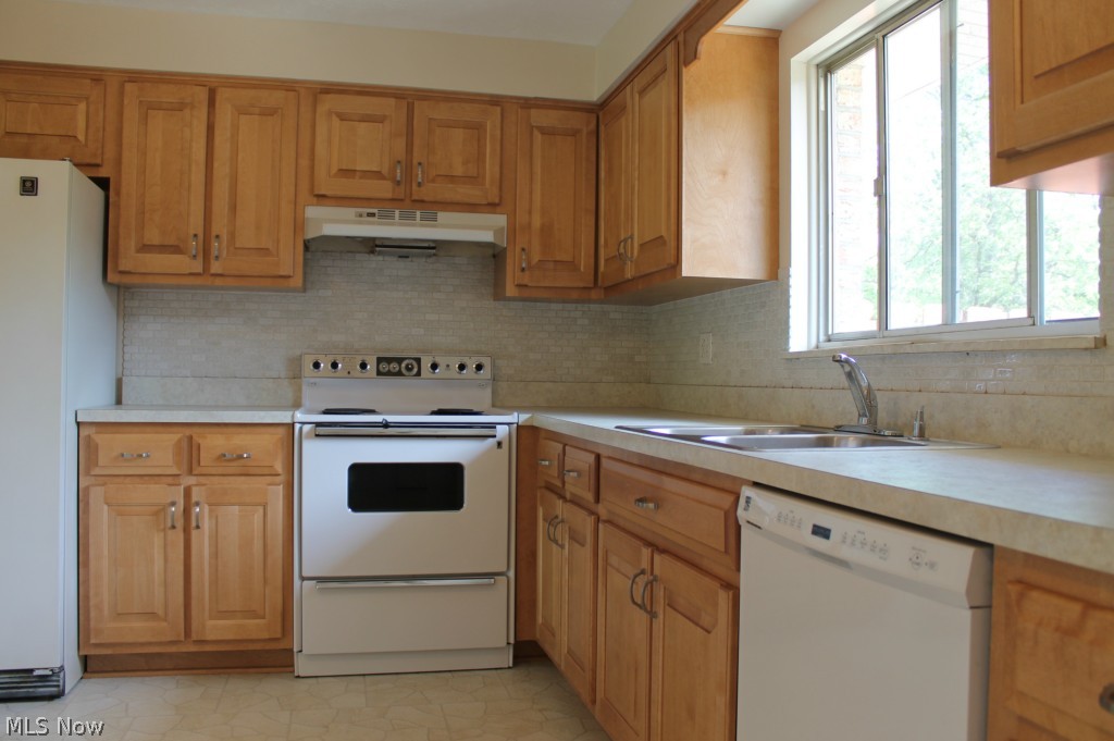 6474 State Road, Unit 7 Parma, OH 44134 - Photo 2 of 25 New Maple Kitchen Cabinets, Counter Top, Sink, and Floor...
