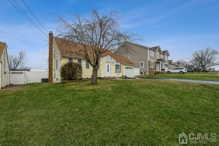35 Pine Tree Drive Colonia, NJ 07067 - Photo 2 of 39 a house view with garden space