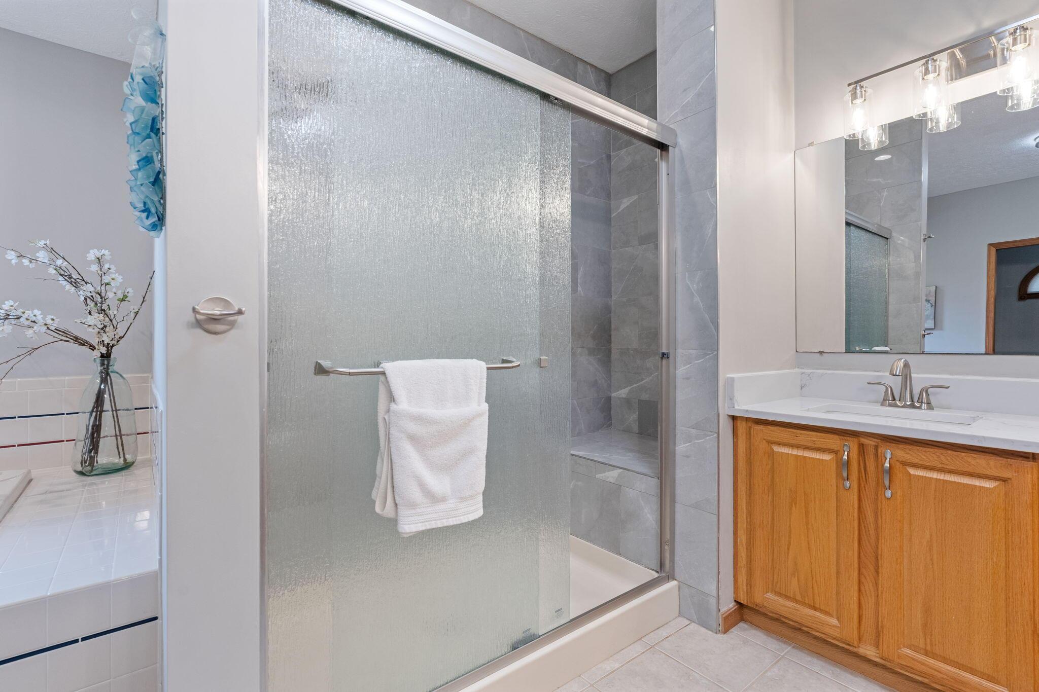12907 Woodtown Road Galena, OH 43021 - Photo 62 of 117 Primary Bathroom
