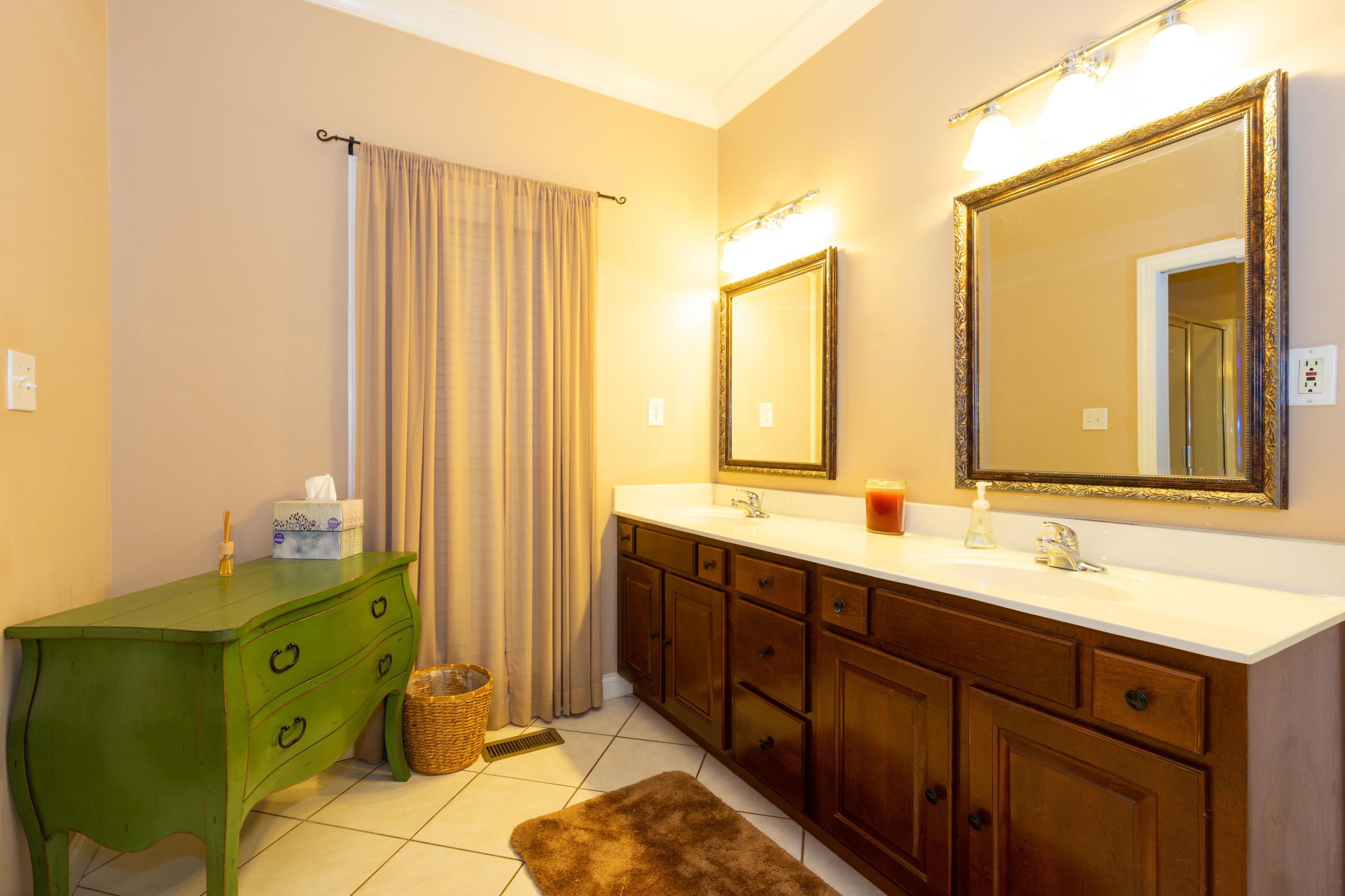 254 Hargis Road Signal Mountain, TN 37377 - Photo 12 of 20 Master Bath