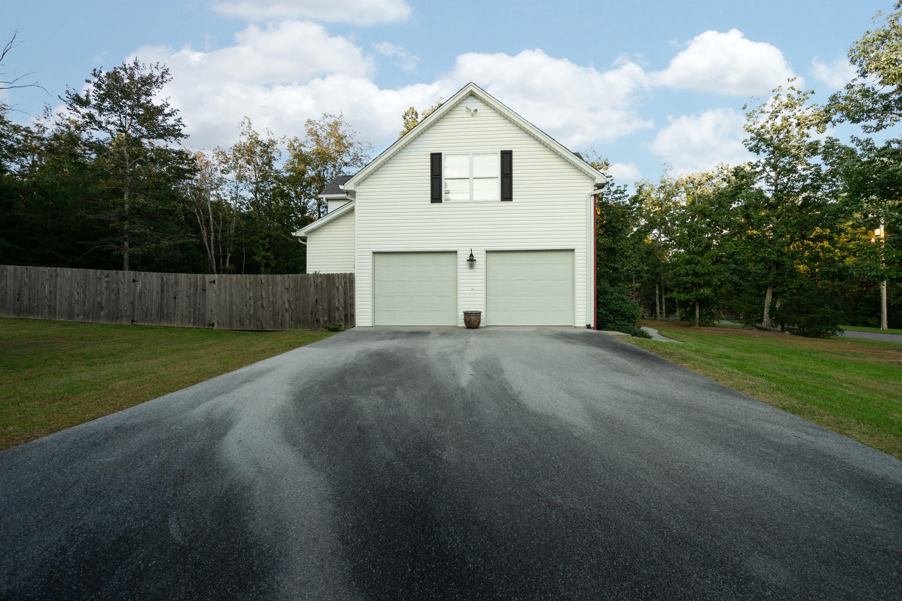 254 Hargis Road Signal Mountain, TN 37377 - Photo 19 of 20 Driveway