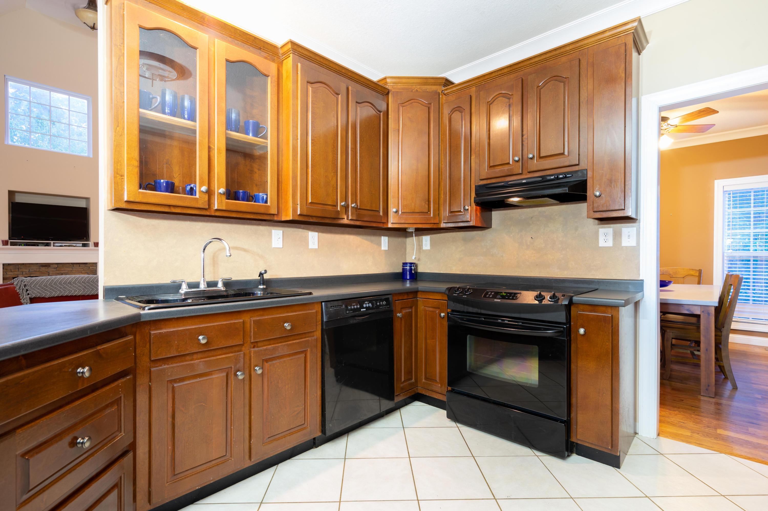 254 Hargis Road Signal Mountain, TN 37377 - Photo 3 of 20 Kitchen