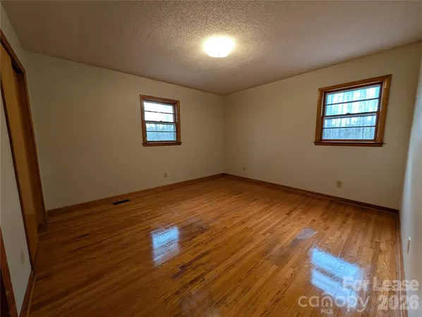 $1,500 | 805 Edgewood Road, Bessemer City, NC 28016