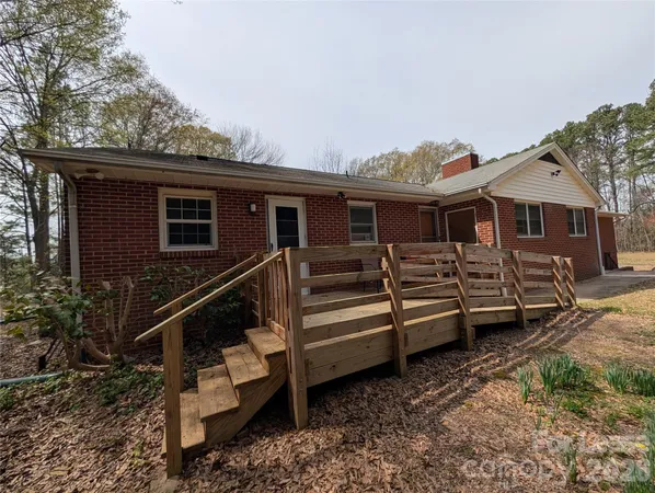 $1,500 | 805 Edgewood Road, Bessemer City, NC 28016