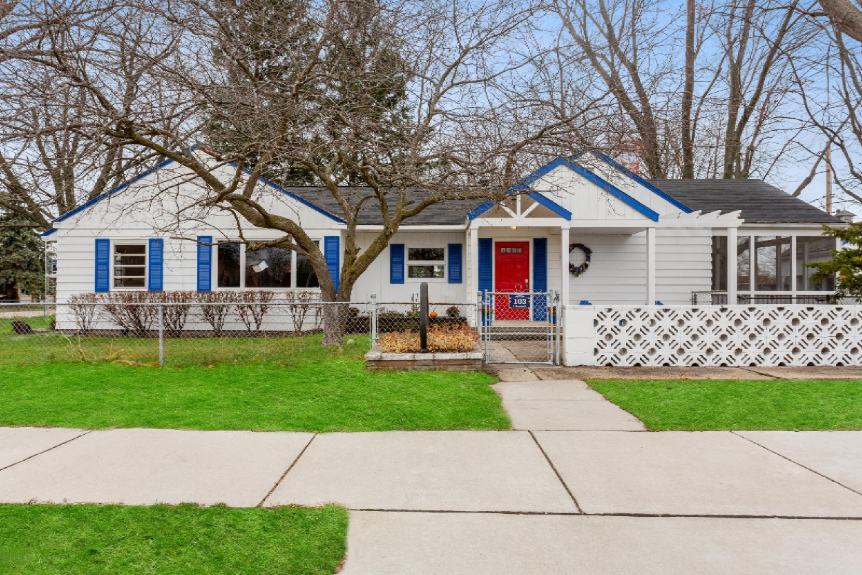 103 North Berrien Street New Buffalo, MI 49117 - Photo 1 of 22 Welcome to 103 N. Berrien Street