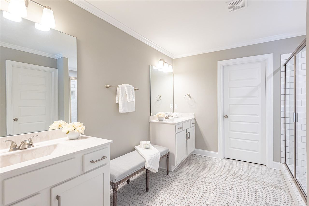611 Glascock Street Raleigh, NC 27604 - Photo 12 of 30 Photo 12