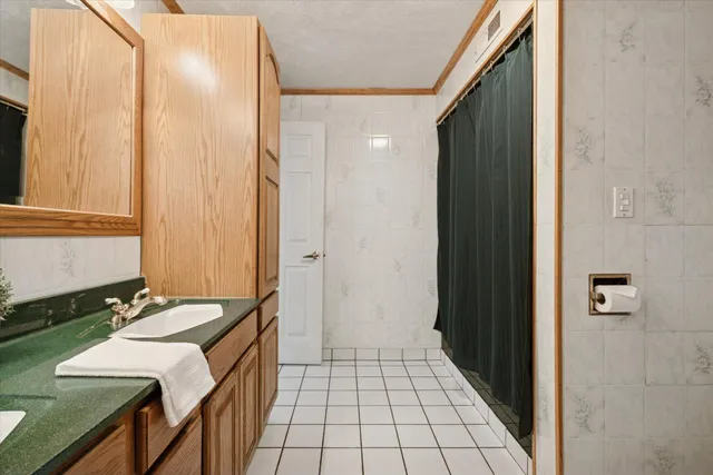 $309,900 | 614 West South Street, Greenville, MI 48838