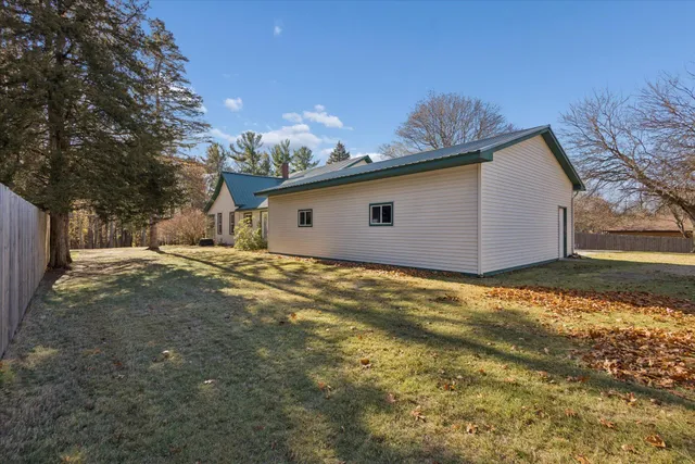 $309,900 | 614 West South Street, Greenville, MI 48838