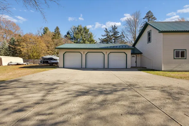 $309,900 | 614 West South Street, Greenville, MI 48838