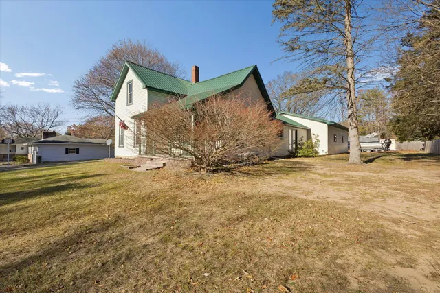 $309,900 | 614 West South Street, Greenville, MI 48838