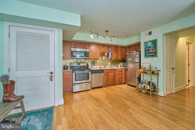$309,000 | 1225 Fairmont Street Northwest, Unit 202, Washington, DC 20009