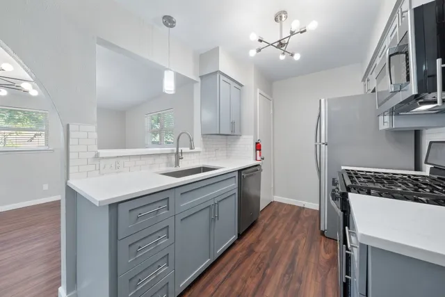 $2,500 | 6205 Waycross Drive, Austin, TX 78745