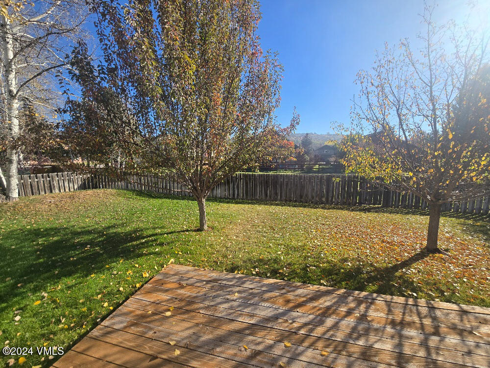 702 Bull Run Eagle, CO 81631 - Photo 4 of 26 a view of a park with large trees