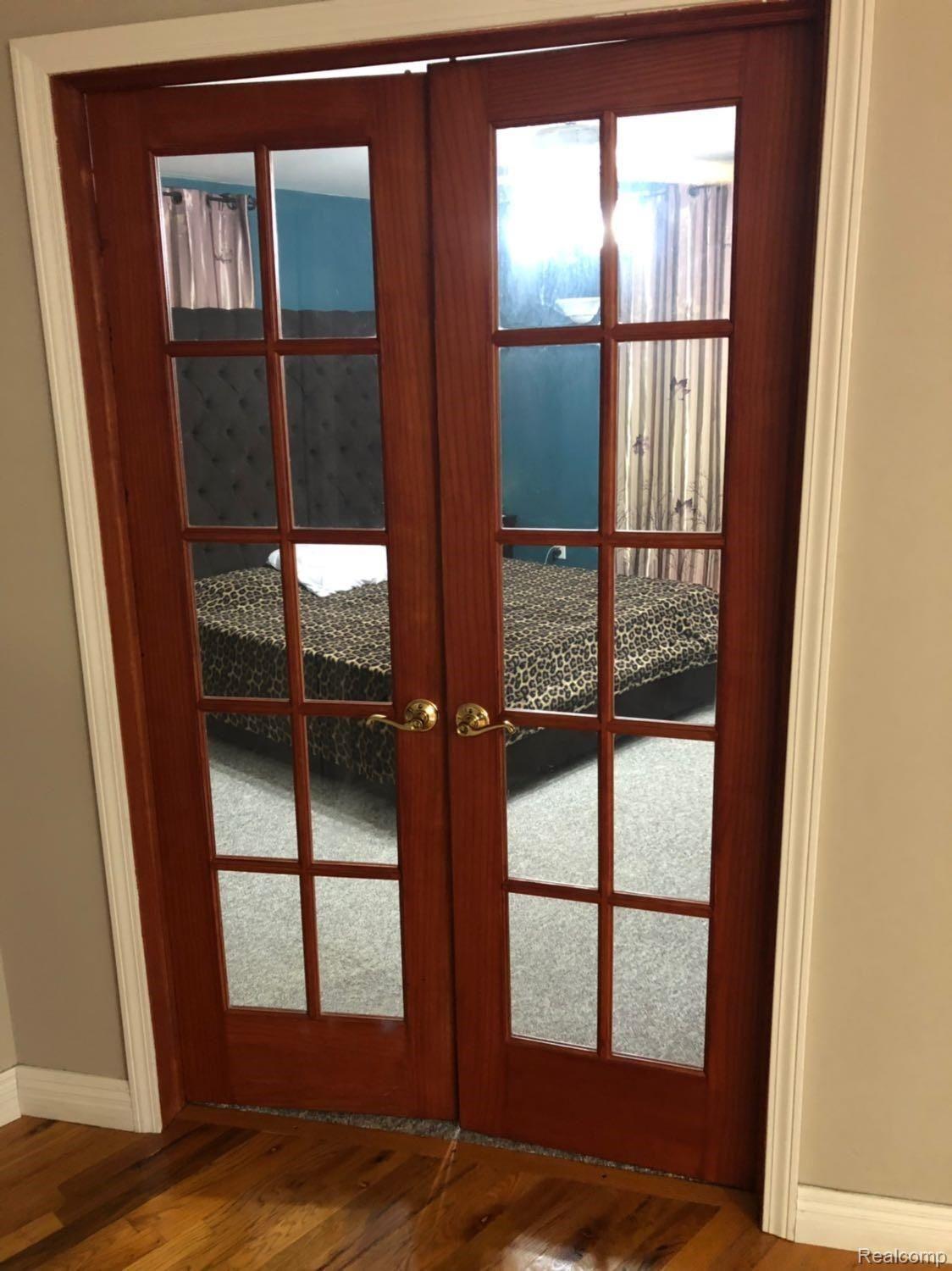 2327 Elmcrest Road Sterling Heights, MI 48310 - Photo 31 of 72 picture_46.jpg