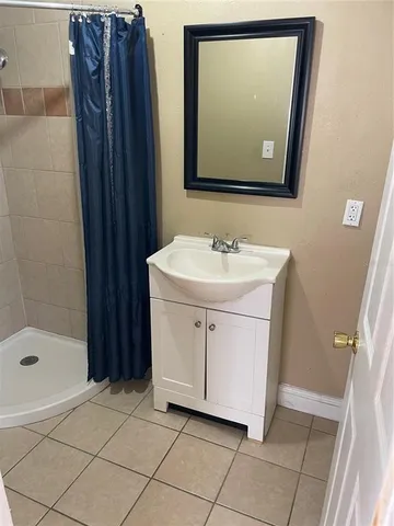 $1,695 | 4706 Robbins Avenue, Orlando, FL 32808