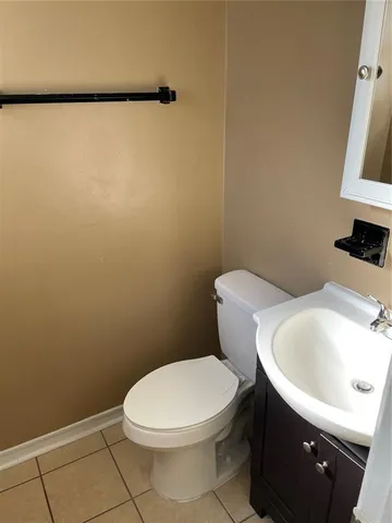 $1,695 | 4706 Robbins Avenue, Orlando, FL 32808