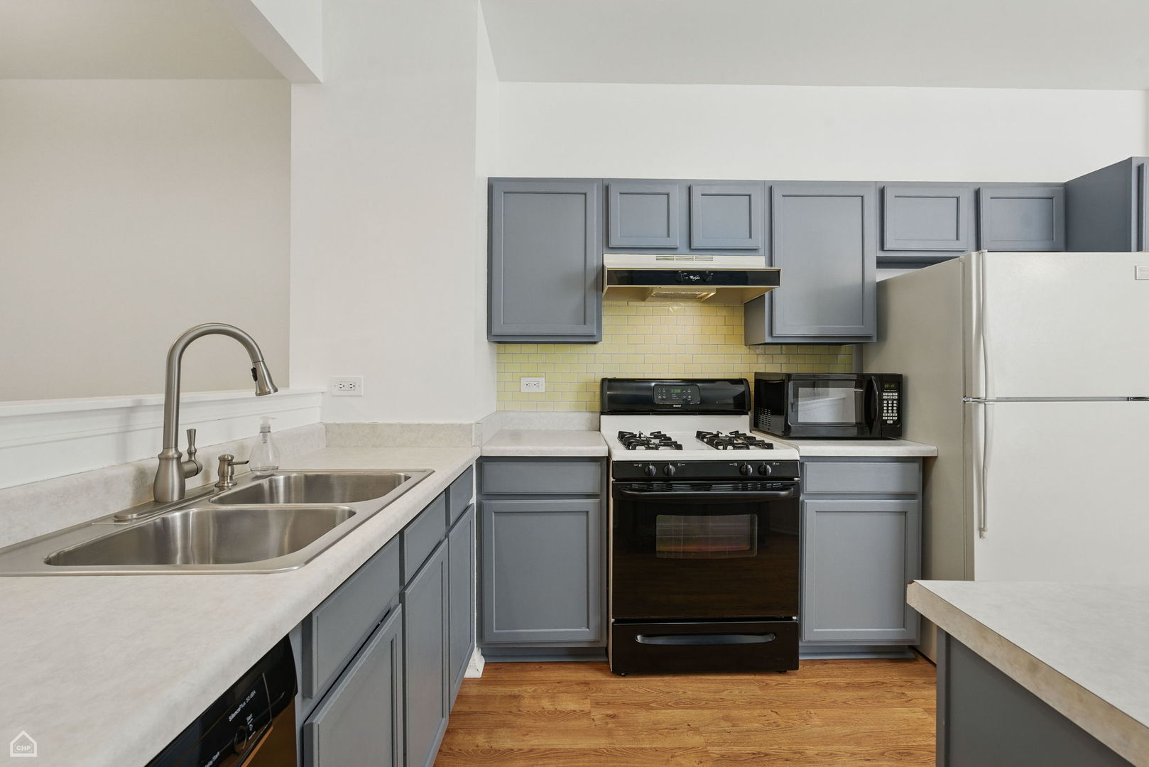 2052 Waverly Lane Algonquin, IL 60102 - Photo 2 of 15