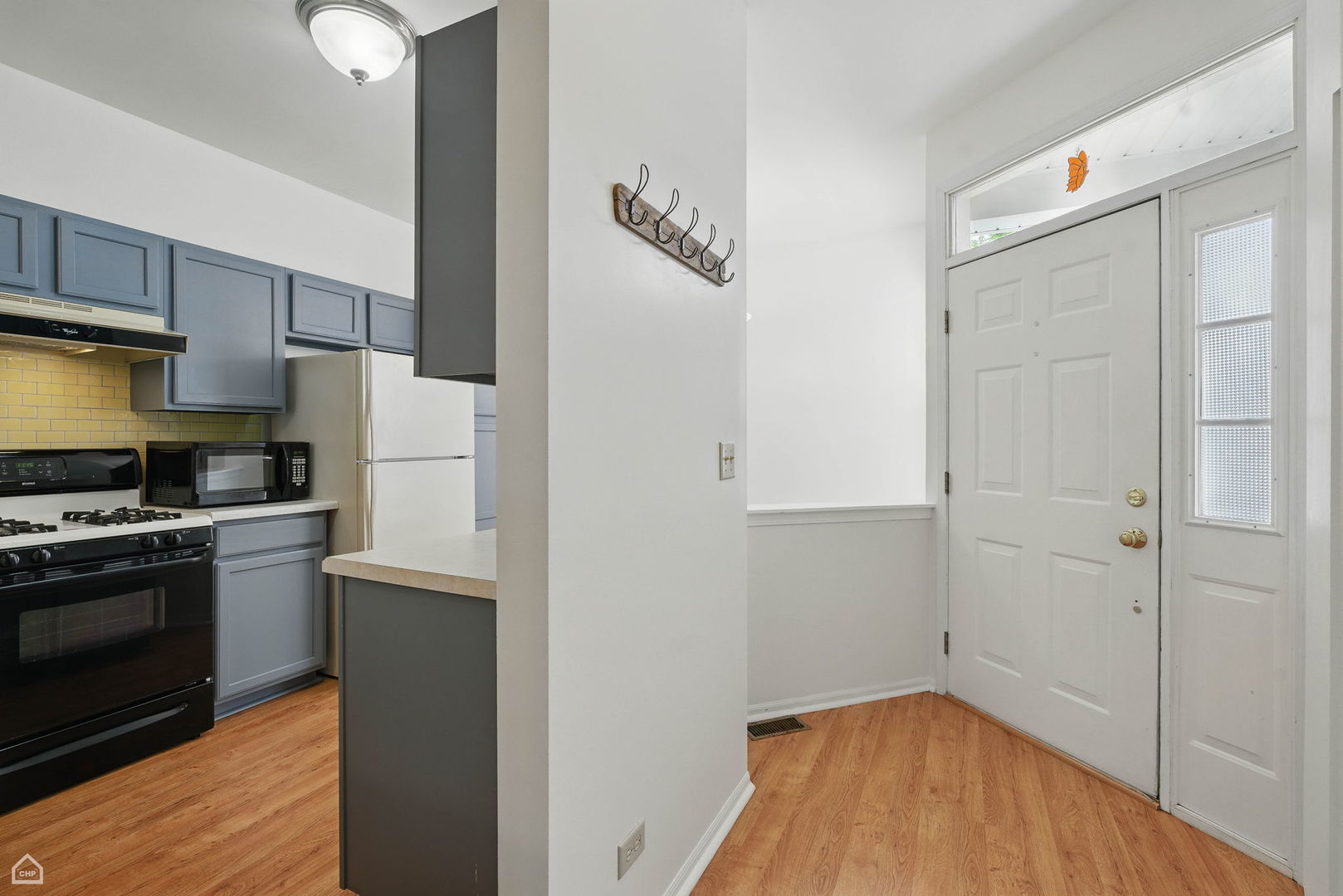 2052 Waverly Lane Algonquin, IL 60102 - Photo 3 of 15