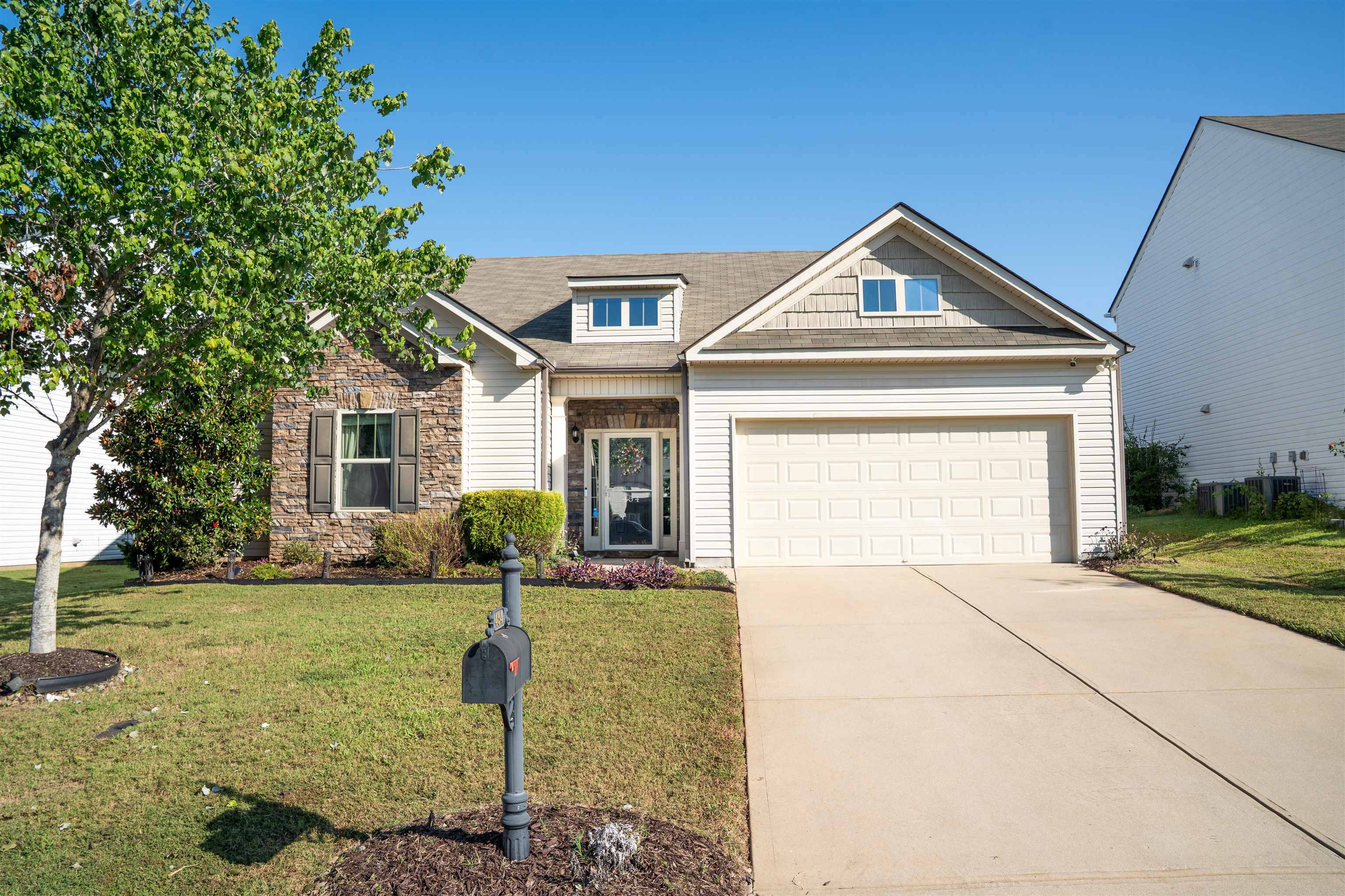 454 Wolfbend Road Woodruff, SC 29388 - Photo 1 of 27 Gallery Image 1