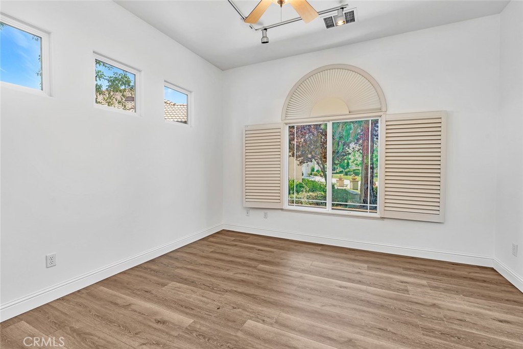 10102 Lace Cascade Court Bakersfield, CA 93311 - Photo 14 of 34 Bedroom No.3