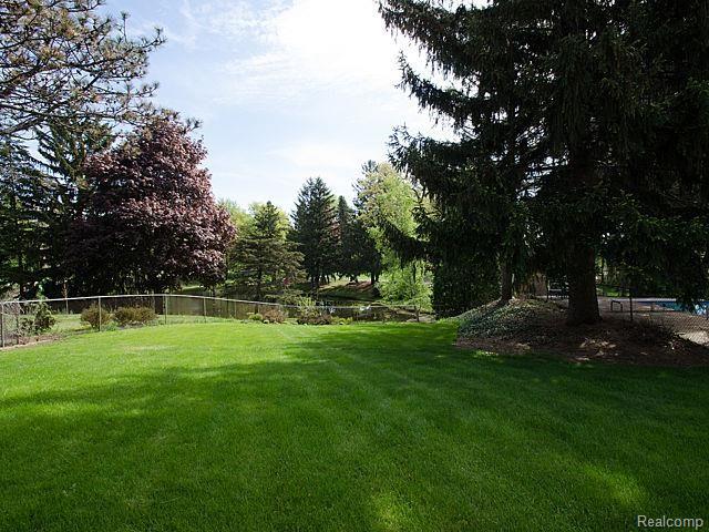 6435 Apple Orchard Lane Rochester Hills, MI 48306 - Photo 34 of 77