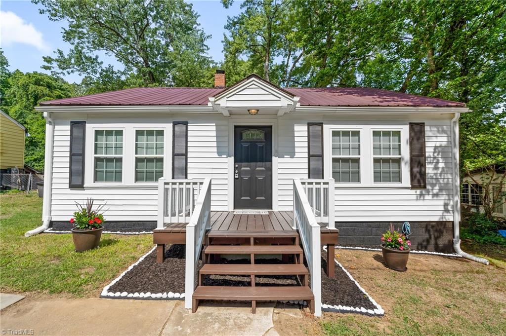 264 Beddington Street High Point, NC 27260 - Photo 3 of 29