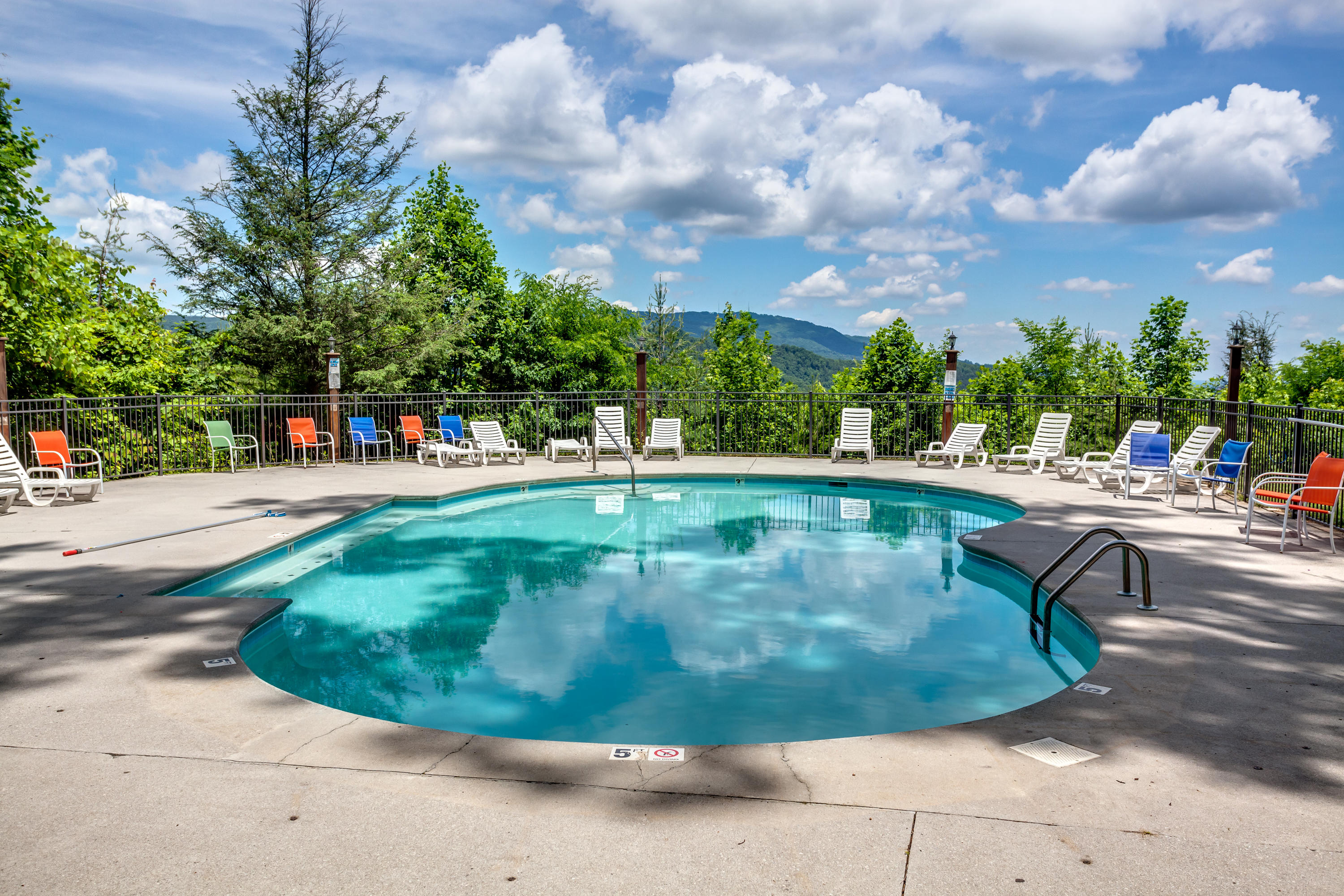 3539 Carsons Ridge Way Sevierville, TN 37862 - Photo 39 of 39 Brothers cove pool
