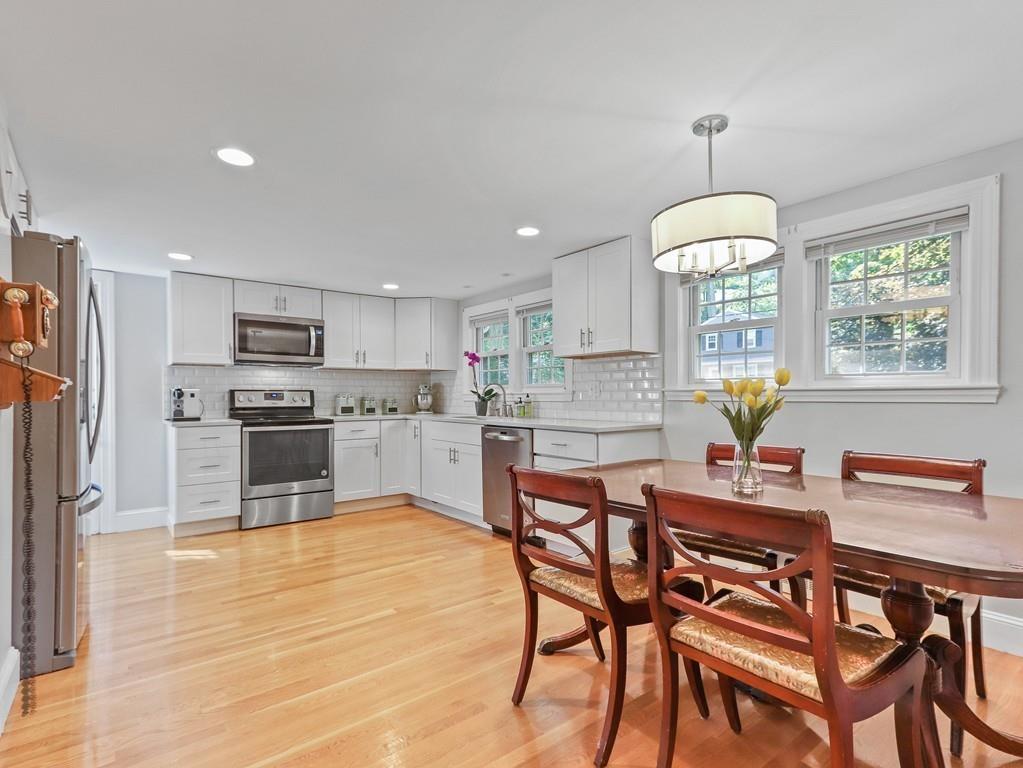 30 Gainsville Road Dedham, MA 02026 - Photo 4 of 39 Gallery Image 4