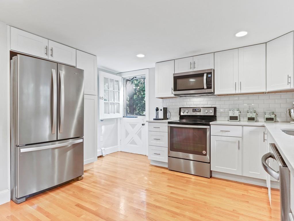 30 Gainsville Road Dedham, MA 02026 - Photo 7 of 39 Gallery Image 7