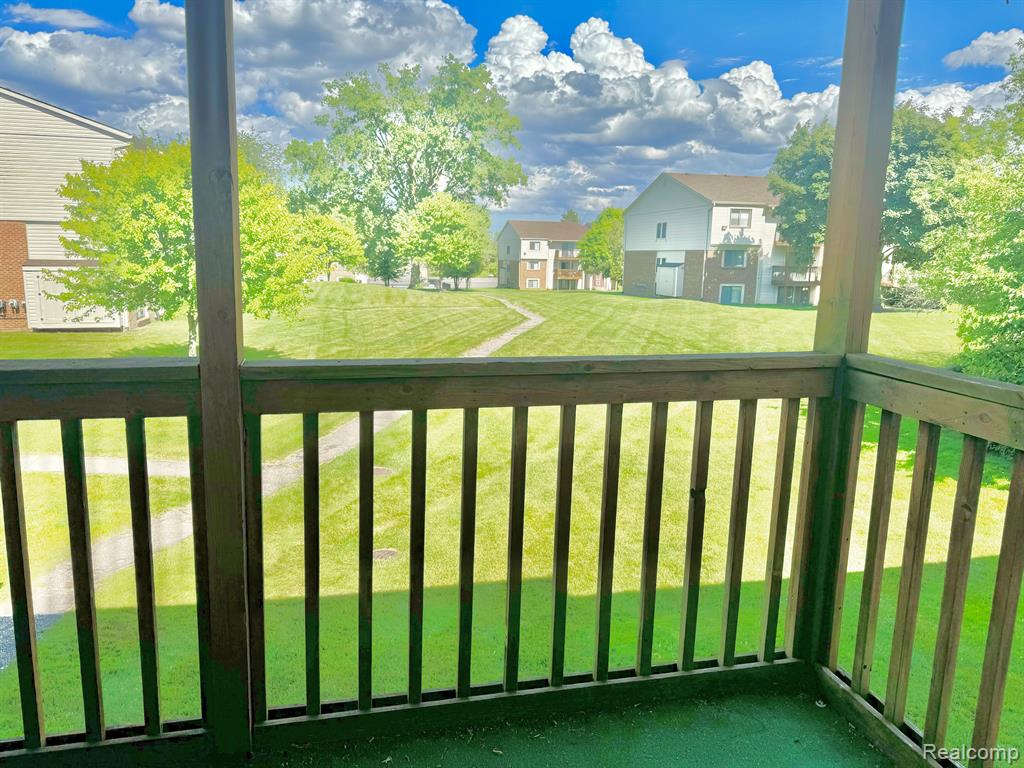 30060 West 12 Mile Road, Unit 89 Farmington Hills, MI 48334 - Photo 3 of 18